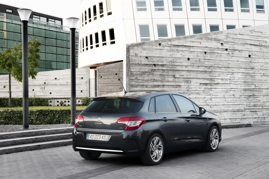  Citroen C4 2010 года  (фото 92 из 147)